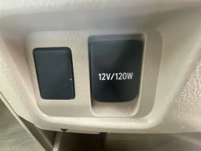 トヨタ アルファード 240X 岡山県 2014(平26)年 12万km ホワイトパールクリスタルシャイン (株)IDOMが運営する【じしゃロン岡山店】の自社ローン専用車両になります。こちらは現金またはオートローンご利用時の価格です。自社ローンご希望の方は別途その旨お申付け下さい/・純正ナビ/・両側パワースライドドア/・バックカメラ/・ＥＴＣ