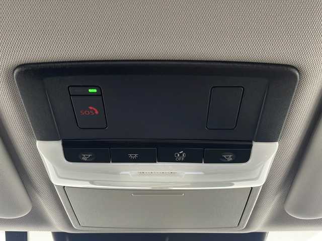 三菱 アウトランダー ＰＨＥＶ G 栃木県 2023(令5)年 0.6万km ホワイトダイヤモンド ワンオーナー/純正ナビ/（AM/FM/USB/Bluetooth/フルセグTV）/アラウンドビューモニター/クルーズコントロール追従あり/横滑り防止/パドルシフト/ハンドルアシスト/レーンキープ/前方衝突防止支援/後方衝突防止支援/踏み間違い衝突防止アシスト/パーキングアシスト/パワーバックドア/オートホールド/ハンドルヒーター/シートヒーター（運転席/助手席）/置くだけ充電/ETC/オートライト/オートマチックハイビーム/フォグランプ/電格ミラー/スペアキー×１/POWERモード/ECOモード/NORMALモード/TARMACモード/GRAVELモード/SNOWモード/MUDモード/保証書/取扱説明書/充電ケーブルあり