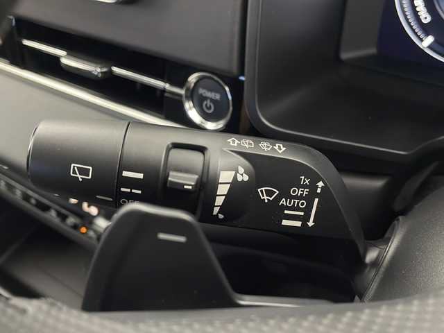 三菱 アウトランダー ＰＨＥＶ G 栃木県 2023(令5)年 0.6万km ホワイトダイヤモンド ワンオーナー/純正ナビ/（AM/FM/USB/Bluetooth/フルセグTV）/アラウンドビューモニター/クルーズコントロール追従あり/横滑り防止/パドルシフト/ハンドルアシスト/レーンキープ/前方衝突防止支援/後方衝突防止支援/踏み間違い衝突防止アシスト/パーキングアシスト/パワーバックドア/オートホールド/ハンドルヒーター/シートヒーター（運転席/助手席）/置くだけ充電/ETC/オートライト/オートマチックハイビーム/フォグランプ/電格ミラー/スペアキー×１/POWERモード/ECOモード/NORMALモード/TARMACモード/GRAVELモード/SNOWモード/MUDモード/保証書/取扱説明書/充電ケーブルあり