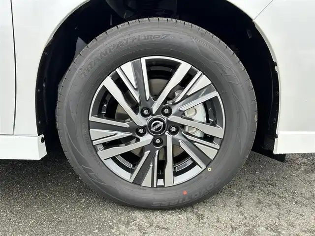 日産 セレナ e－パワー ハイウェイスター V 静岡県 2025(令7)年 0.1千km プリズムホワイト 登録済み未使用車/登録時走行距離8km/純正12.3インチナビ/NissanConnectナビゲーションシステム/オートハイビーム/オートライト/アラウンドビューモニター/デジタルインナーミラー/統合型インターフェースディスプレイ/ワイヤレス充電器/ETC2.0ビルトイン/前後ドラレコ/ナビリンク機能付プロパイロット/純正後席専用モニター/BSM/LEDヘッドライト
