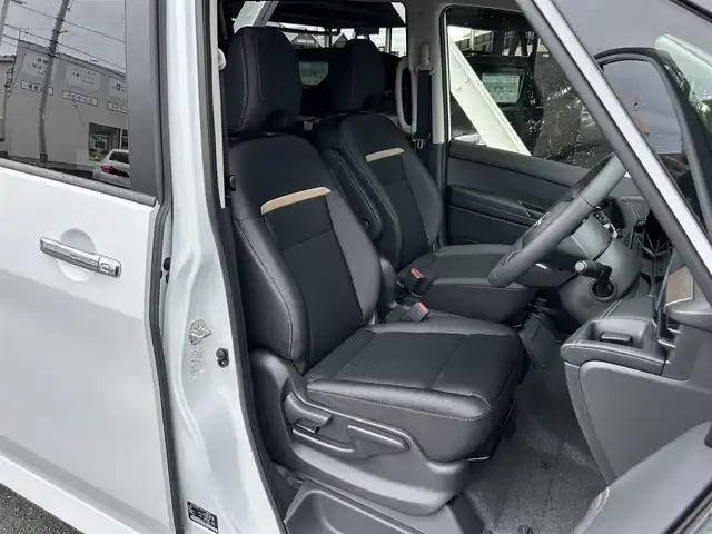 日産 セレナ e－パワー ハイウェイスター V 静岡県 2025(令7)年 0.1千km プリズムホワイト 登録済み未使用車/登録時走行距離8km/純正12.3インチナビ/NissanConnectナビゲーションシステム/オートハイビーム/オートライト/アラウンドビューモニター/デジタルインナーミラー/統合型インターフェースディスプレイ/ワイヤレス充電器/ETC2.0ビルトイン/前後ドラレコ/ナビリンク機能付プロパイロット/純正後席専用モニター/BSM/LEDヘッドライト