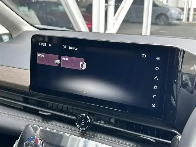 日産 セレナ e－パワー ハイウェイスター V 静岡県 2025(令7)年 0.1千km プリズムホワイト 登録済み未使用車/登録時走行距離8km/純正12.3インチナビ/NissanConnectナビゲーションシステム/オートハイビーム/オートライト/アラウンドビューモニター/デジタルインナーミラー/統合型インターフェースディスプレイ/ワイヤレス充電器/ETC2.0ビルトイン/前後ドラレコ/ナビリンク機能付プロパイロット/純正後席専用モニター/BSM/LEDヘッドライト