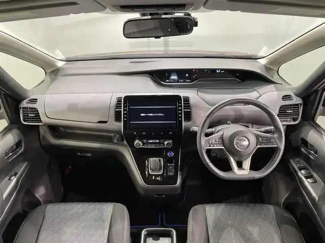 日産 セレナ e－パワー ハイウェイスター V 愛知県 2019(令1)年 5.4万km マルーンレッド 2トーン 純正10インチナビ/（Bluetooth/AM/FM/フルセグTV）/プロパイロット/衝突軽減ブレーキ/両側電動スライドドア/アラウンドビューモニター/LEDヘッドライト/ETC/ドライブレコーダー/コーナーセンサー/レーンキープアシスト/プッシュスタートボタン/スマートキー/純正16インチAW/後席サンシェード