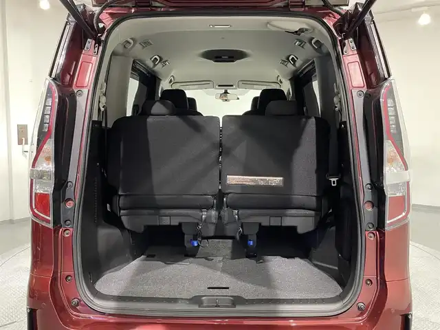 日産 セレナ e－パワー ハイウェイスター V 愛知県 2019(令1)年 5.4万km マルーンレッド 2トーン 純正10インチナビ/（Bluetooth/AM/FM/フルセグTV）/プロパイロット/衝突軽減ブレーキ/両側電動スライドドア/アラウンドビューモニター/LEDヘッドライト/ETC/ドライブレコーダー/コーナーセンサー/レーンキープアシスト/プッシュスタートボタン/スマートキー/純正16インチAW/後席サンシェード