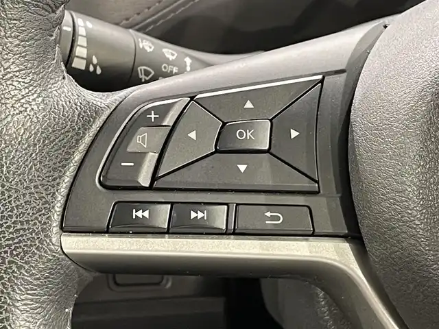 日産 セレナ e－パワー ハイウェイスター V 愛知県 2019(令1)年 5.4万km マルーンレッド 2トーン 純正10インチナビ/（Bluetooth/AM/FM/フルセグTV）/プロパイロット/衝突軽減ブレーキ/両側電動スライドドア/アラウンドビューモニター/LEDヘッドライト/ETC/ドライブレコーダー/コーナーセンサー/レーンキープアシスト/プッシュスタートボタン/スマートキー/純正16インチAW/後席サンシェード