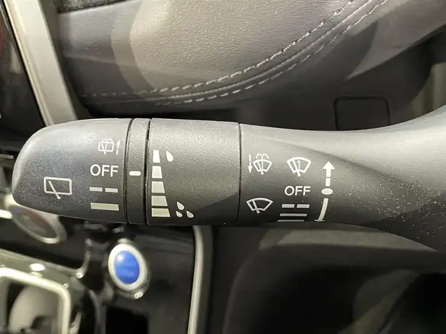 日産 セレナ e－パワー ハイウェイスター V 愛知県 2019(令1)年 5.4万km マルーンレッド 2トーン 純正10インチナビ/（Bluetooth/AM/FM/フルセグTV）/プロパイロット/衝突軽減ブレーキ/両側電動スライドドア/アラウンドビューモニター/LEDヘッドライト/ETC/ドライブレコーダー/コーナーセンサー/レーンキープアシスト/プッシュスタートボタン/スマートキー/純正16インチAW/後席サンシェード