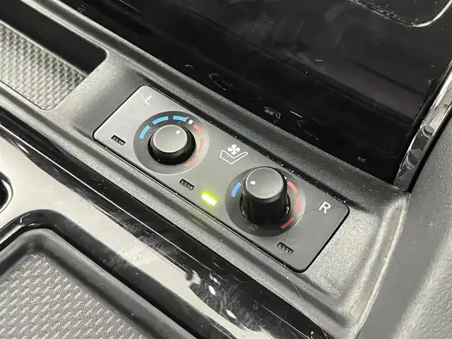 トヨタ アルファードハイブリット SR Cパッケージ 埼玉県 2022(令4)年 4.7万km スパークリングブラックパールクリスタルシャイン 純正ディスプレイオーディオ　フリップダウンモニター　バックカメラ　ＢＳＭ　ＤＶＤ再生　ビルトインＥＴＣ２．０　前後ドライブレコーダー　デジタルインナーミラー　ステアリングヒーター　ＡＣ１００Ｖ　地デジ