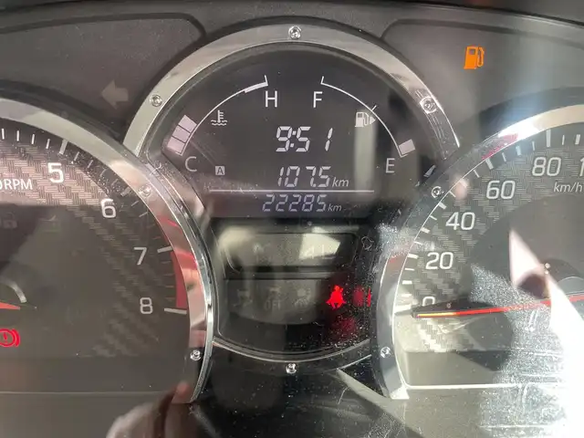 スズキ ジムニー シエラ ランドベンチャー 神奈川県 2015(平27)年 2.3万km シルバー