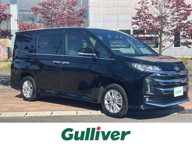 トヨタ ノア S－G 福島県 2023(令5)年 1.5万km アティチュードブラックマイカ トヨタセーフティセンス/プリクラッシュセーフティ/レーントレーシングアシスト/レーンディパーチャーアラート/レーダークルーズコントロール/アダプティブハイビームシステム/純正ディスプレイオーディオ/【BT/Miracast/ナビ機能】/バックカメラ/片側パワースライドドア/ドライブレコーダー/リアドアシェード/LEDオートライト/LEDフォグランプ/社外フロアマット/純正ドアバイザー