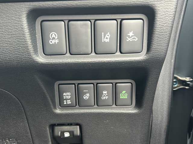 三菱 デリカＤ：５ G パワーパッケージ 神奈川県 2022(令4)年 3.4万km 黒／グレー ALPINE11インチナビ/(CD/DVD/SD/USB/HDMI/BT/フルセグTV)/アップルカープレイ/アンドロイドオート/全方位カメラ/両側パワースライドドア/オートステップ/衝突被害軽減ブレーキ/レーンキープアシスト/ブラインドスポットモニター/オートハイビーム/レーダークルーズコントロール/パドルシフト/アイドリングストップ/D席パワーシート/D/N席シートヒーター/ステアリングヒーター/ETC/前後ドライブレコーダー/パワーバックドア/フロアマット/ドアバイザー/ISOFIX/スペアキー×1