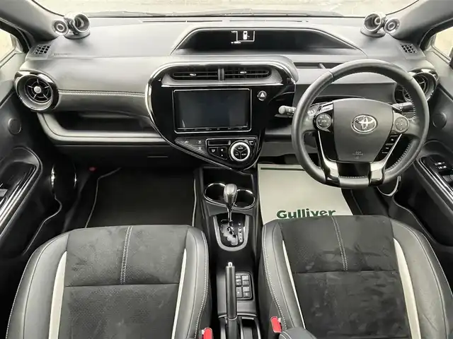 トヨタ アクア G GRスポーツ 兵庫県 2018(平30)年 4.6万km ホワイトパールクリスタルシャイン 純正9インチナビ/Bluetooth接続/フルセグ/バックカメラ/ETC/シートヒーター/ハーフレザーシート/LEDヘッドライト/オートハイビーム/衝突軽減ブレーキ/純正フロアマット/レーンキープアシスト/スマートキー