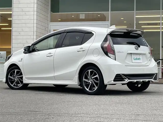 トヨタ アクア G GRスポーツ 兵庫県 2018(平30)年 4.6万km ホワイトパールクリスタルシャイン 純正9インチナビ/Bluetooth接続/フルセグ/バックカメラ/ETC/シートヒーター/ハーフレザーシート/LEDヘッドライト/オートハイビーム/衝突軽減ブレーキ/純正フロアマット/レーンキープアシスト/スマートキー