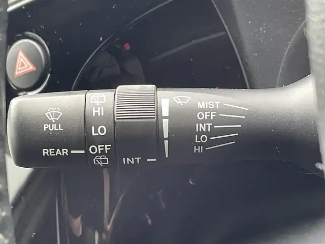 トヨタ アクア G GRスポーツ 兵庫県 2018(平30)年 4.6万km ホワイトパールクリスタルシャイン 純正9インチナビ/Bluetooth接続/フルセグ/バックカメラ/ETC/シートヒーター/ハーフレザーシート/LEDヘッドライト/オートハイビーム/衝突軽減ブレーキ/純正フロアマット/レーンキープアシスト/スマートキー