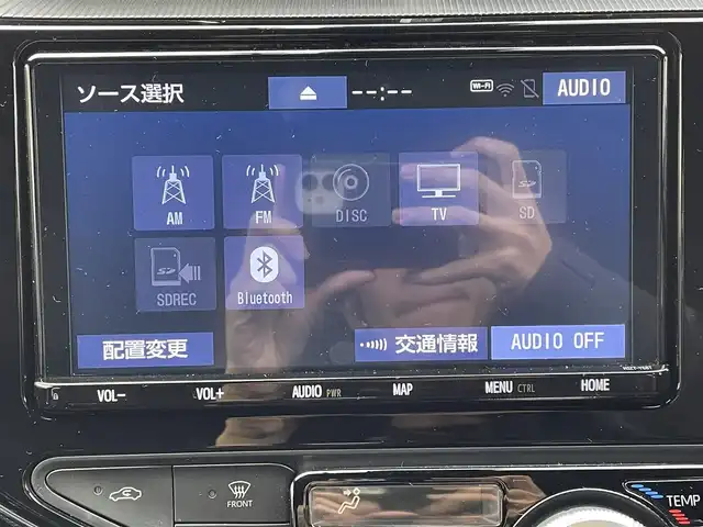 トヨタ アクア G GRスポーツ 兵庫県 2018(平30)年 4.6万km ホワイトパールクリスタルシャイン 純正9インチナビ/Bluetooth接続/フルセグ/バックカメラ/ETC/シートヒーター/ハーフレザーシート/LEDヘッドライト/オートハイビーム/衝突軽減ブレーキ/純正フロアマット/レーンキープアシスト/スマートキー