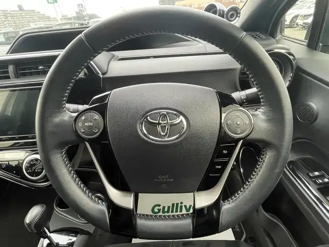 トヨタ アクア G GRスポーツ 兵庫県 2018(平30)年 4.6万km ホワイトパールクリスタルシャイン 純正9インチナビ/Bluetooth接続/フルセグ/バックカメラ/ETC/シートヒーター/ハーフレザーシート/LEDヘッドライト/オートハイビーム/衝突軽減ブレーキ/純正フロアマット/レーンキープアシスト/スマートキー