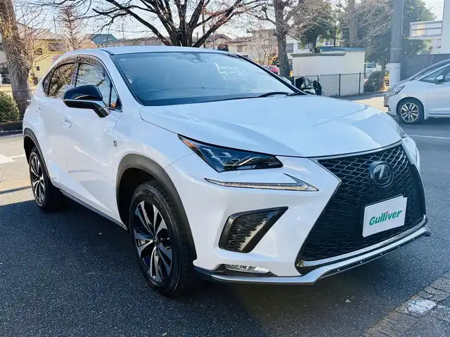 レクサス ＮＸ 300 Fスポーツ 神奈川県 2018(平30)年 7.9万km ホワイトノーヴァガラスフレーク ワンオーナー/純正ナビ/フルセグテレビ/三眼LEDヘッドライト/ブラインドモニター/クルーズコントロール/パワーバックドア/ETC