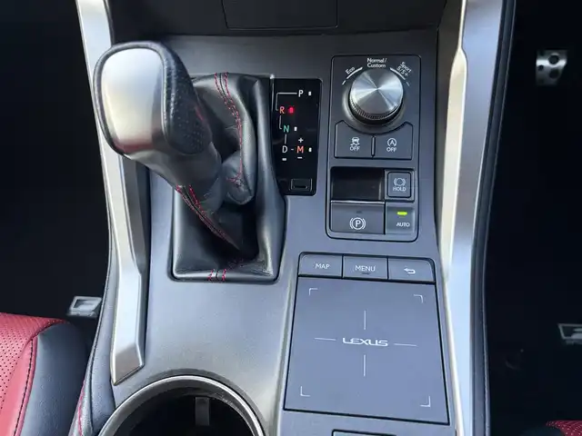 レクサス ＮＸ 300 Fスポーツ 神奈川県 2018(平30)年 7.9万km ホワイトノーヴァガラスフレーク ワンオーナー/純正ナビ/フルセグテレビ/三眼LEDヘッドライト/ブラインドモニター/クルーズコントロール/パワーバックドア/ETC