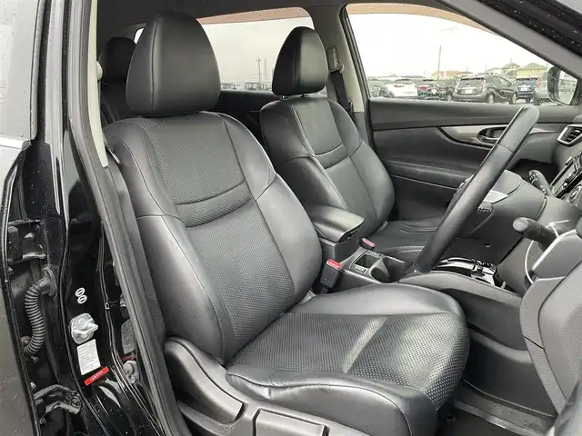 日産 エクストレイル 20X エマージェンシーブレーキ 佐賀県 2014(平26)年 12.3万km ダイヤモンドブラック 純正SDナビゲーション/・フルセグTV/CD/DVD/USB/Bluetooth/アラウンドビューモニター/前後ドライブレコーダー/ビルトインETC/デジタルインナーミラー/ミラーヒーター/合皮シート/DN席シートヒーター/ISOFIX対応/革巻きステアリング/ステアリングリモコン/純正17インチアルミホイール/純正LEDヘッドライト/純正フォグランプ/純正フロアマット/純正ドアバイザ―/新車保証書/取扱説明書/スペアキー１本/日産セーフティシールド/・クルーズコントロール/・エマージェンシーブレーキ/・レーンディパーチャーワーニング/・後側方車両検知警報/・ふらつき警報