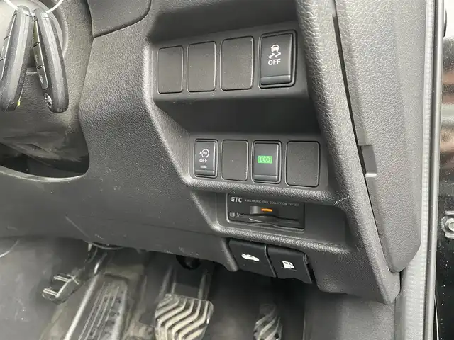 日産 エクストレイル 20X エマージェンシーブレーキ 佐賀県 2014(平26)年 12.3万km ダイヤモンドブラック 純正SDナビゲーション/・フルセグTV/CD/DVD/USB/Bluetooth/アラウンドビューモニター/前後ドライブレコーダー/ビルトインETC/デジタルインナーミラー/ミラーヒーター/合皮シート/DN席シートヒーター/ISOFIX対応/革巻きステアリング/ステアリングリモコン/純正17インチアルミホイール/純正LEDヘッドライト/純正フォグランプ/純正フロアマット/純正ドアバイザ―/新車保証書/取扱説明書/スペアキー１本/日産セーフティシールド/・クルーズコントロール/・エマージェンシーブレーキ/・レーンディパーチャーワーニング/・後側方車両検知警報/・ふらつき警報