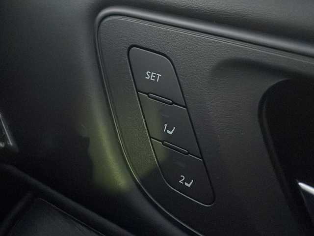 日産 エクストレイル X e－4ORCE エクストリーマーX 大阪府 2024(令6)年 1.3万km ステルスグレー/スーパーブラック ワンオーナー/純正12.3インチナビ/BTオーディオ/フルセグテレビ/ApplreCarPlay/AndoroidAuto/全方位カメラ/前席パワーシート/パワーバックドア/全席シートヒーター/ステアリングヒーター/デジタルインナーミラー/プロパイロット/電動パーキングブレーキ/オートホールド/LEDヘッドライト/純正18インチAW/ルーフレール/スペアキー