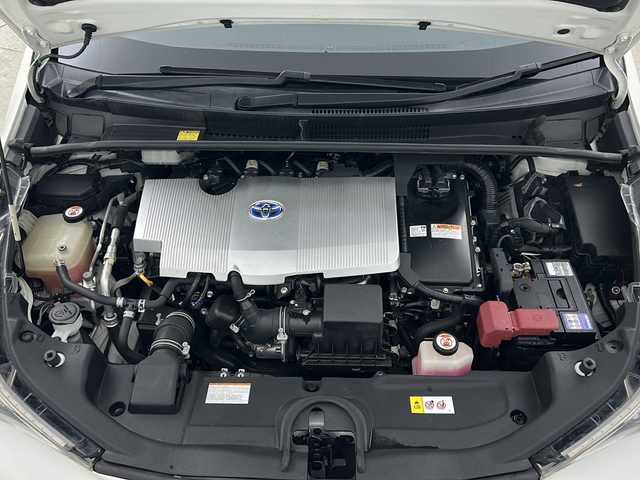 トヨタ プリウス S ツーリングセレクション 宮城県 2016(平28)年 7.5万km ホワイトパールクリスタルシャイン 禁煙車/モデリスタエアロ（F.S.R）/トヨタセーフティーセンス/・プリクラッシュセーフティーシステム/・レーダークルーズコントロール/・レーンディバ―チャーアラート/・レーントレーシングアシスト/・オートマチックハイビーム/前席シートヒーター/純正7インチＳＤナビ/（BT.AM.FM.CD.DVD.SD）/バックカメラ/フルセグテレビ/ビルトインETC/革巻きステアリング/ステアリングスイッチ/プッシュスタートスマートキー/合皮シート/純正フロアマット/純正ドアバイザー/LEDヘッドライト/LEDフォグランプ/社外19インチアルミホイール/ダウンサス/アイドリングストップ/横滑り防止機能