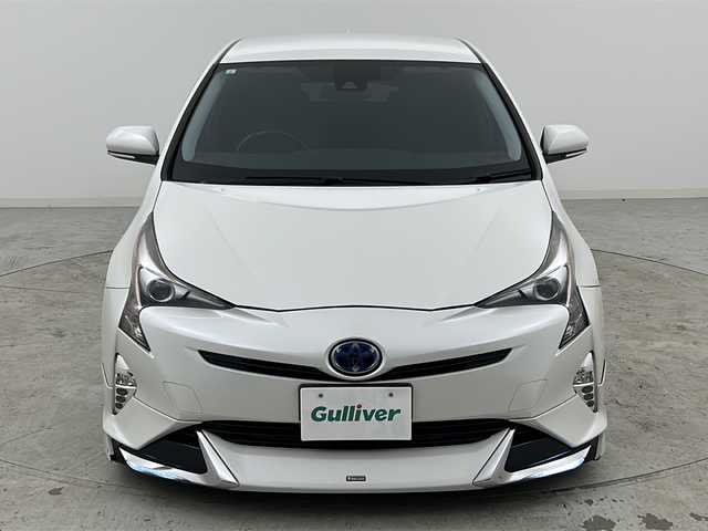 トヨタ プリウス S ツーリングセレクション 宮城県 2016(平28)年 7.5万km ホワイトパールクリスタルシャイン 禁煙車/モデリスタエアロ（F.S.R）/トヨタセーフティーセンス/・プリクラッシュセーフティーシステム/・レーダークルーズコントロール/・レーンディバ―チャーアラート/・レーントレーシングアシスト/・オートマチックハイビーム/前席シートヒーター/純正7インチＳＤナビ/（BT.AM.FM.CD.DVD.SD）/バックカメラ/フルセグテレビ/ビルトインETC/革巻きステアリング/ステアリングスイッチ/プッシュスタートスマートキー/合皮シート/純正フロアマット/純正ドアバイザー/LEDヘッドライト/LEDフォグランプ/社外19インチアルミホイール/ダウンサス/アイドリングストップ/横滑り防止機能