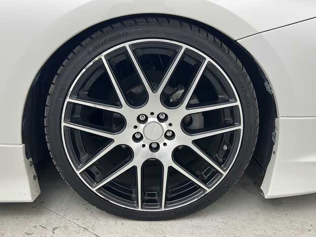 トヨタ プリウス S ツーリングセレクション 宮城県 2016(平28)年 7.5万km ホワイトパールクリスタルシャイン 禁煙車/モデリスタエアロ（F.S.R）/トヨタセーフティーセンス/・プリクラッシュセーフティーシステム/・レーダークルーズコントロール/・レーンディバ―チャーアラート/・レーントレーシングアシスト/・オートマチックハイビーム/前席シートヒーター/純正7インチＳＤナビ/（BT.AM.FM.CD.DVD.SD）/バックカメラ/フルセグテレビ/ビルトインETC/革巻きステアリング/ステアリングスイッチ/プッシュスタートスマートキー/合皮シート/純正フロアマット/純正ドアバイザー/LEDヘッドライト/LEDフォグランプ/社外19インチアルミホイール/ダウンサス/アイドリングストップ/横滑り防止機能