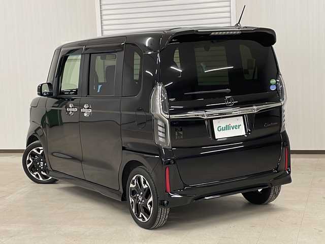 ホンダ Ｎ ＢＯＸ カスタム G L ターボ ホンダセンシング 熊本県 2019(令1)年 1.3万km クリスタルブラックパール 純正メモリナビ（ＣＤ/ＤＶＤ/ＢＴ/フルグ/AppleCarPlay）/バックカメラ/ビルトインＥＴＣ/純正前後ドライブレコーダー/ホンダセンシング/・衝突軽減システム/・誤発進抑制機能/・アダプティブクルーズコントロール/・車線維持支援システム/・路外逸脱抑制機能/コーナーセンサー/両側パワースライドドア/ハーフレザーシート/前席シートヒーター/ＬＥＤヘッドライト/オートライト/フォグランプ/純正フロアマット/純正15インチＡＷ/電格ウインカーミラー/アイドリングストップ/スマートキー/プッシュスタート