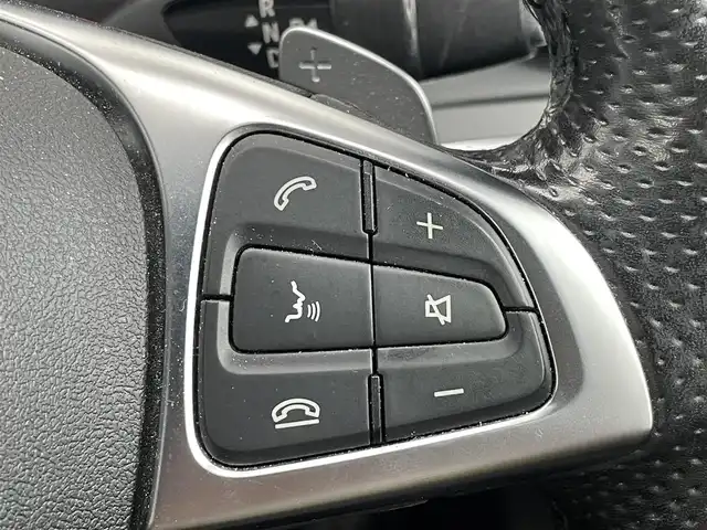 メルセデス・ベンツ Ｃ１８０ クーペ スポーツ 福岡県 2016(平28)年 8.2万km ヒヤシンスレッド 純正ナビ　黒革シート　バックカメラ　ＰＲＥ－ＳＡＦＥブレーキ　アテンションアシスト　ブラインドスポットアシスト　クルーズコントロール　ＥＴＣ　スマートキー　プッシュスタート　フルセグ　ＣＤ／ＤＶＤ再生