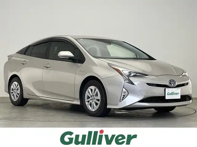 トヨタ プリウス Sセーフティプラス 滋賀県 2016(平28)年 13.5万km スティールブロンドM 純正ナビ/CD/DVD/Bluetooth/フルセグテレビ/バックカメラ/ビルトインETC/セーフティセンスP/・プリクラッシュセーフティ/・レーンディパーチャーアラート/・オートマチックハイビーム/・レーダークルーズコントロール/クリアランスソナー/ヘッドアップディスプレイ/LEDヘッドライト/フォグランプ/オートライト/プッシュスタート /スマートキー/スペアキー/純正フロアマット