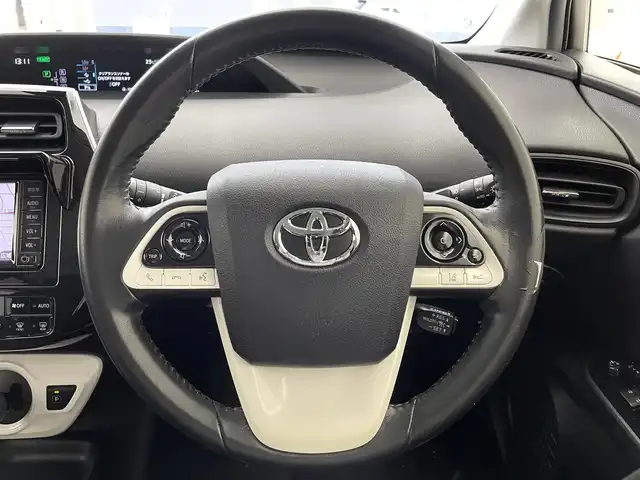 トヨタ プリウス Sセーフティプラス 滋賀県 2016(平28)年 13.5万km スティールブロンドM 純正ナビ/CD/DVD/Bluetooth/フルセグテレビ/バックカメラ/ビルトインETC/セーフティセンスP/・プリクラッシュセーフティ/・レーンディパーチャーアラート/・オートマチックハイビーム/・レーダークルーズコントロール/クリアランスソナー/ヘッドアップディスプレイ/LEDヘッドライト/フォグランプ/オートライト/プッシュスタート /スマートキー/スペアキー/純正フロアマット
