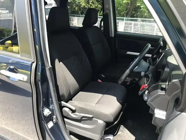 トヨタ ルーミー カスタムG－T 栃木県 2018(平30)年 8.5万km レーザーブルークリスタルシャイン 株)IDOMが運営する【じしゃロン小山店】の自社ローン専用車両になります。こちらは現金またはオートローンご利用時の価格です。自社ローンご希望の方は別途その旨お申付け下さい//禁煙車/純正フルセグナビ/（CD/DVD/Blu-ray/AM/FMラジオ）/(Bluetooth)/スマートキー/バックカメラ/両側パワースライドドア/プリクラッシュブレーキ/車線逸脱警報/クルーズコントロール/ドライブレコーダー/ＥＴＣ/アイドリングストップ/コーナーセンサー/エンジンスターター/ステアリングリモコン/後部席サンシェード/電動格納ドアミラー/パワーウインドウ/防眩ミラー/オートライト