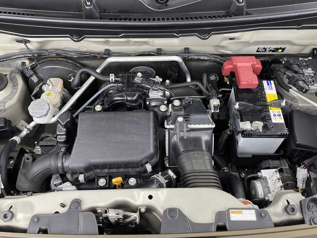 スズキ ハスラー Jスタイル Ⅲ ターボ 新潟県 2018(平30)年 3万km ブレイブカーキパール/スチールシルバー 4WD/純正ナビ/　　フルセグ/CD/DVD/BT/アラウンドビューモニター/クルーズコントロール/LEDオートライト/ハーフレザーシート/シートヒーター/ルーフレール/パドルシフト/ステアリングスイッチ/アイドリングストップ/スマートキー/ビルトインETC