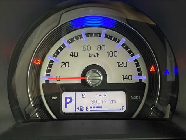 スズキ ハスラー Jスタイル Ⅲ ターボ 新潟県 2018(平30)年 3万km ブレイブカーキパール/スチールシルバー 4WD/純正ナビ/　　フルセグ/CD/DVD/BT/アラウンドビューモニター/クルーズコントロール/LEDオートライト/ハーフレザーシート/シートヒーター/ルーフレール/パドルシフト/ステアリングスイッチ/アイドリングストップ/スマートキー/ビルトインETC