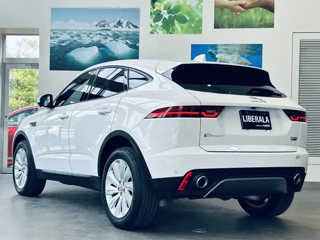 ジャガー Ｅペース S 180PS 大阪府 2020(令2)年 3.9万km ポラリスホワイト ワンオーナー/黒革/パワーシート/シートヒーター/純正ナビ/３６０度カメラ/applecarplay/純正19インチAW/LEDヘッドライト/クリアランスソナー/クルコン