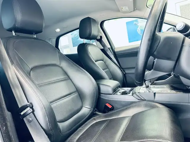 ジャガー Ｅペース S 180PS 大阪府 2020(令2)年 3.9万km ポラリスホワイト ワンオーナー/黒革/パワーシート/シートヒーター/純正ナビ/３６０度カメラ/applecarplay/純正19インチAW/LEDヘッドライト/クリアランスソナー/クルコン