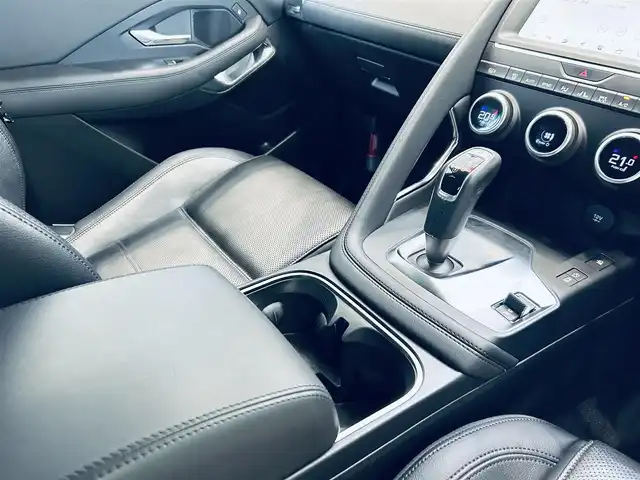 ジャガー Ｅペース S 180PS 大阪府 2020(令2)年 3.9万km ポラリスホワイト ワンオーナー/黒革/パワーシート/シートヒーター/純正ナビ/３６０度カメラ/applecarplay/純正19インチAW/LEDヘッドライト/クリアランスソナー/クルコン