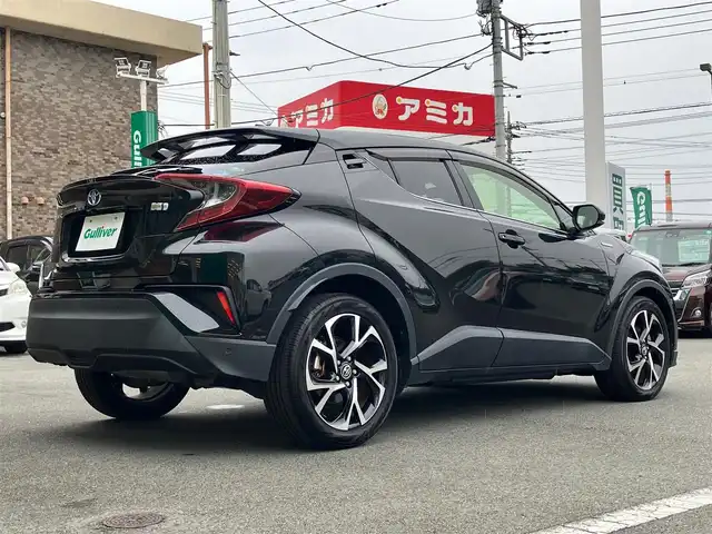 トヨタ Ｃ－ＨＲ G 静岡県 2018(平30)年 3.2万km ブラックマイカ エンジンスタートボタン/パワーウィンドウ/パワーステアリング/アイドリングストップ/スマートキー/スペアキー/オートエアコン/クルーズコントロール/純正ETC/バックカメラ/7インチメモリナビ（CD.DVD.BT.フルセグ）/ドライブレコーダー/フロアマット/D席N席シートヒーター/純正18インチアルミホイール/ABS/横滑り防止装置/コーナーセンサー前後/レーンキープアシスト/オートライト/W+サイドエアバック/衝突軽減システム/カーテンエアバック