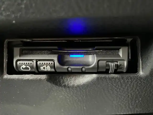 トヨタ Ｃ－ＨＲ G 静岡県 2018(平30)年 3.2万km ブラックマイカ エンジンスタートボタン/パワーウィンドウ/パワーステアリング/アイドリングストップ/スマートキー/スペアキー/オートエアコン/クルーズコントロール/純正ETC/バックカメラ/7インチメモリナビ（CD.DVD.BT.フルセグ）/ドライブレコーダー/フロアマット/D席N席シートヒーター/純正18インチアルミホイール/ABS/横滑り防止装置/コーナーセンサー前後/レーンキープアシスト/オートライト/W+サイドエアバック/衝突軽減システム/カーテンエアバック