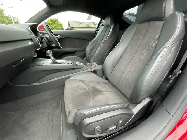アウディ ＴＴクーペ 2．0 TFSI クワトロ 栃木県 2016(平28)年 3.6万km ブリリアントレッド Sラインパッケージ/アドバンストキー /バーチャルコックピット/ハーフレザーシート /パワーシート /フルセグTV/バックカメラ/ナビ/ETC/リヤパーキングエイド /パドルシフト/LEDヘッドライト/オートライト