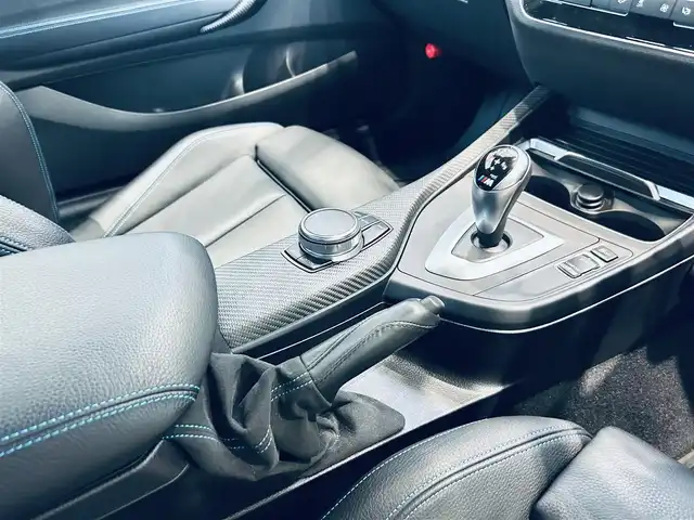 ＢＭＷ Ｍ２ 大阪府 2018(平30)年 5.8万km 黒 黒革/パワーシート/シートヒーター/Dシートメモリ/純正ナビ/TV/バックカメラ/純正19インチAW/LEDヘッドライト/クリアランスソナー/ETC/ドラレコ/レーダー探知機/クルコン/パドルシフト