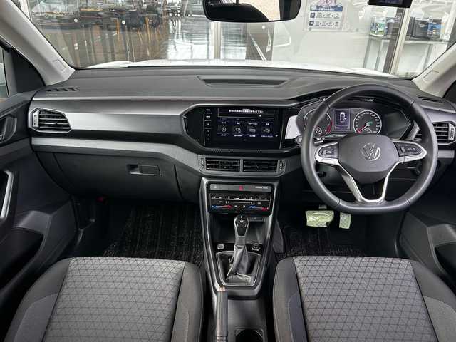 フォルクスワーゲン ＶＷ Ｔ－クロス TSI アクティブ 富山県 2022(令4)年 4.6万km 白 Discover pro パッケージ/純正ナビ/メモリナビ/フルセグテレビ/Bluetooth接続/AM/FMラジオ/App-conect/バックカメラ/ACC/LEDヘッドライト/プッシュスタート/ETC2.0/アイドリングストップ