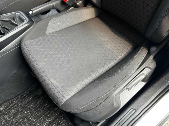 フォルクスワーゲン ＶＷ Ｔ－クロス TSI アクティブ 富山県 2022(令4)年 4.6万km 白 Discover pro パッケージ/純正ナビ/メモリナビ/フルセグテレビ/Bluetooth接続/AM/FMラジオ/App-conect/バックカメラ/ACC/LEDヘッドライト/プッシュスタート/ETC2.0/アイドリングストップ