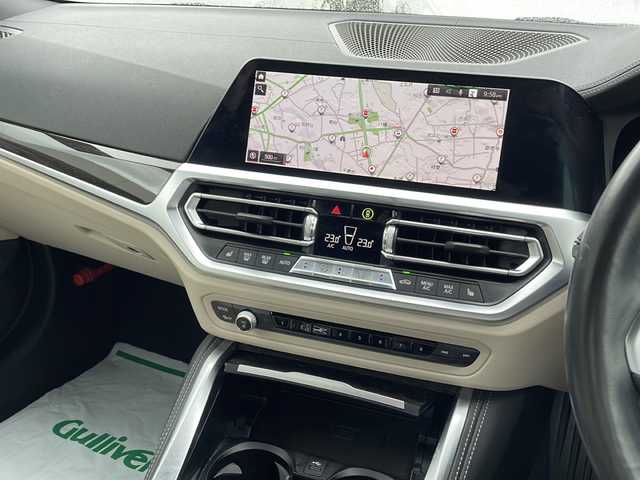ＢＭＷ ＢＭＷ ４２０ｉ カブリオレ Mスポーツ 東京都 2021(令3)年 2.7万km 青Ｍ 車体色　C31　ポルティマオ・ブルー/新車時保証書　取扱説明書/インテリジェントセーフティー/ACC（アクティブ・クルーズ・コントロール）/レーン・チェンジ・ウォーニング＆レーン・チェンジ・アシスト/パーキング・アシスト/純正ナビ/フルセグTV/USB/BT/AppleCarplay/360度カメラ　ETC/フロントパワーシート【運転席メモリー付】/レザーシート/シートヒーター/LEDヘッドライト/オートライト/スマートキー×２/純正19インチアルミ