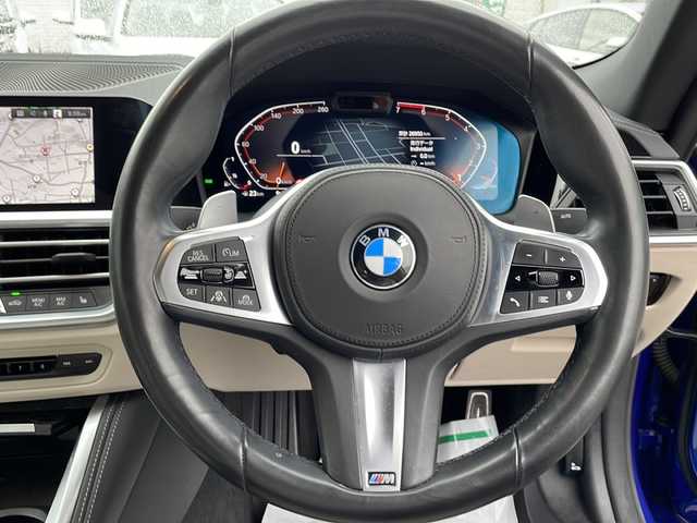 ＢＭＷ ＢＭＷ ４２０ｉ カブリオレ Mスポーツ 東京都 2021(令3)年 2.7万km 青Ｍ 車体色　C31　ポルティマオ・ブルー/新車時保証書　取扱説明書/インテリジェントセーフティー/ACC（アクティブ・クルーズ・コントロール）/レーン・チェンジ・ウォーニング＆レーン・チェンジ・アシスト/パーキング・アシスト/純正ナビ/フルセグTV/USB/BT/AppleCarplay/360度カメラ　ETC/フロントパワーシート【運転席メモリー付】/レザーシート/シートヒーター/LEDヘッドライト/オートライト/スマートキー×２/純正19インチアルミ