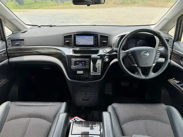 日産 エルグランド 250ハイウェイスターS 兵庫県 2020(令2)年 4.4万km ブリリアントホワイトパール 社外ナビ/10インチフリップダウンモニター/Bluetooth接続可/DVD再生可/フルセグTV/ビルトインETC/サンルーフ/両側パワースライドドア/黒ハーフレザーシート/インテリジェントクルコン/LEDヘッドライト/フォグランプ