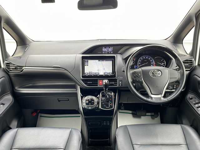 トヨタ エスクァイア Gi 山形県 2016(平28)年 6.2万km ホワイトパールクリスタルシャイン 禁煙車/Toyota Safety Sense C/・プリクラッシュセーフティ（PCS）/・レーンディパーチャーアラート（LDA）/・オートマチックハイビーム/・トラクションコントロールシステム（TCS）/クルーズコントロール/純正SDナビ/（フルセグ/AM/FM/SD/BT）/バックカメラ/両側パワースライド/アイドリングストップ/レザーシート/シートヒーター/LEDヘッドライト/フォグランプ/純正エンジンスターター/プッシュスタート/ナノイーエアコン/後席サンシェード