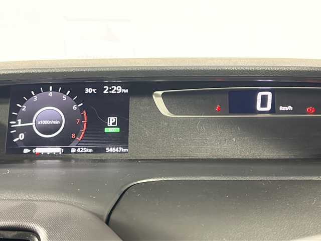 日産 セレナ X 沖縄県 2017(平29)年 5.5万km ブリリアントホワイトパール 県外仕入れ　/禁煙車　/社外ナビ[CN-RE03WD]/（フルセグＴＶ　ＣＤ　ＤＶＤ　Ｂｌｕｅｔｏｏｔｈ）　/１０．１インチフリップダウンモニター　/両側パワースライドドア　/アラウンドビューモニター/ＥＴＣ　/エマージェンシーブレーキ　/ふらつき警報/パーキングアシスト/前後ドライブレコーダー/クルーズコントロール/ステアリングスイッチ/スマートキー/ドアバイザー