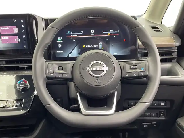 日産 セレナ e－パワー ハイウェイスター V 栃木県 2025(令7)年 0.1千km プリズムホワイト 純正ナビ/(フルセグTV・Bluetooth・USB)/フリップダウンモニター/全方位カメラ(移動物検知機能付き)/プロパイロット/エマージェンシーブレーキ/レーンキープアシスト/アダプティブLEDヘッドライトシステム/オートクルーズコントロール/前後コーナーセンサー/両側パワースライドドア/ワイヤレス充電/前後ドライブレコーダー/禁煙車/ETC2.0/インテリジェントルームミラー/ウォークスルー/スマートキー/スペアキー1本/取扱説明書/保証書