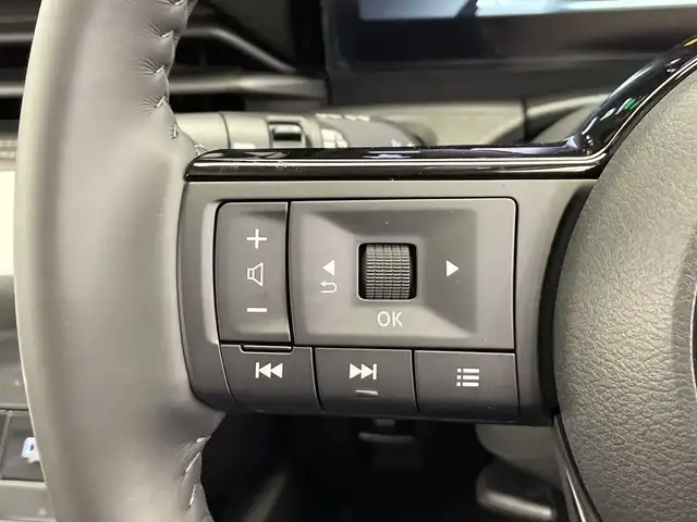日産 セレナ e－パワー ハイウェイスター V 栃木県 2025(令7)年 0.1千km プリズムホワイト 純正ナビ/(フルセグTV・Bluetooth・USB)/フリップダウンモニター/全方位カメラ(移動物検知機能付き)/プロパイロット/エマージェンシーブレーキ/レーンキープアシスト/アダプティブLEDヘッドライトシステム/オートクルーズコントロール/前後コーナーセンサー/両側パワースライドドア/ワイヤレス充電/前後ドライブレコーダー/禁煙車/ETC2.0/インテリジェントルームミラー/ウォークスルー/スマートキー/スペアキー1本/取扱説明書/保証書